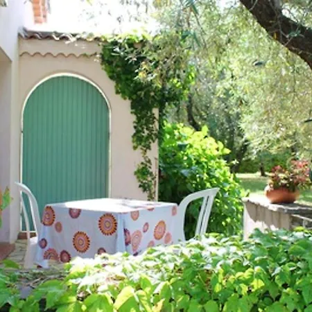 De 2 Chambres Avec Piscine Partagee Et Jardin Clos A Ocagnano A 4 Km De La Apartmán *
